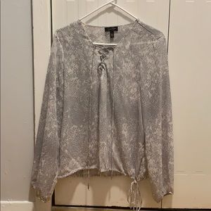 Grey and white snake skin pattern blouse